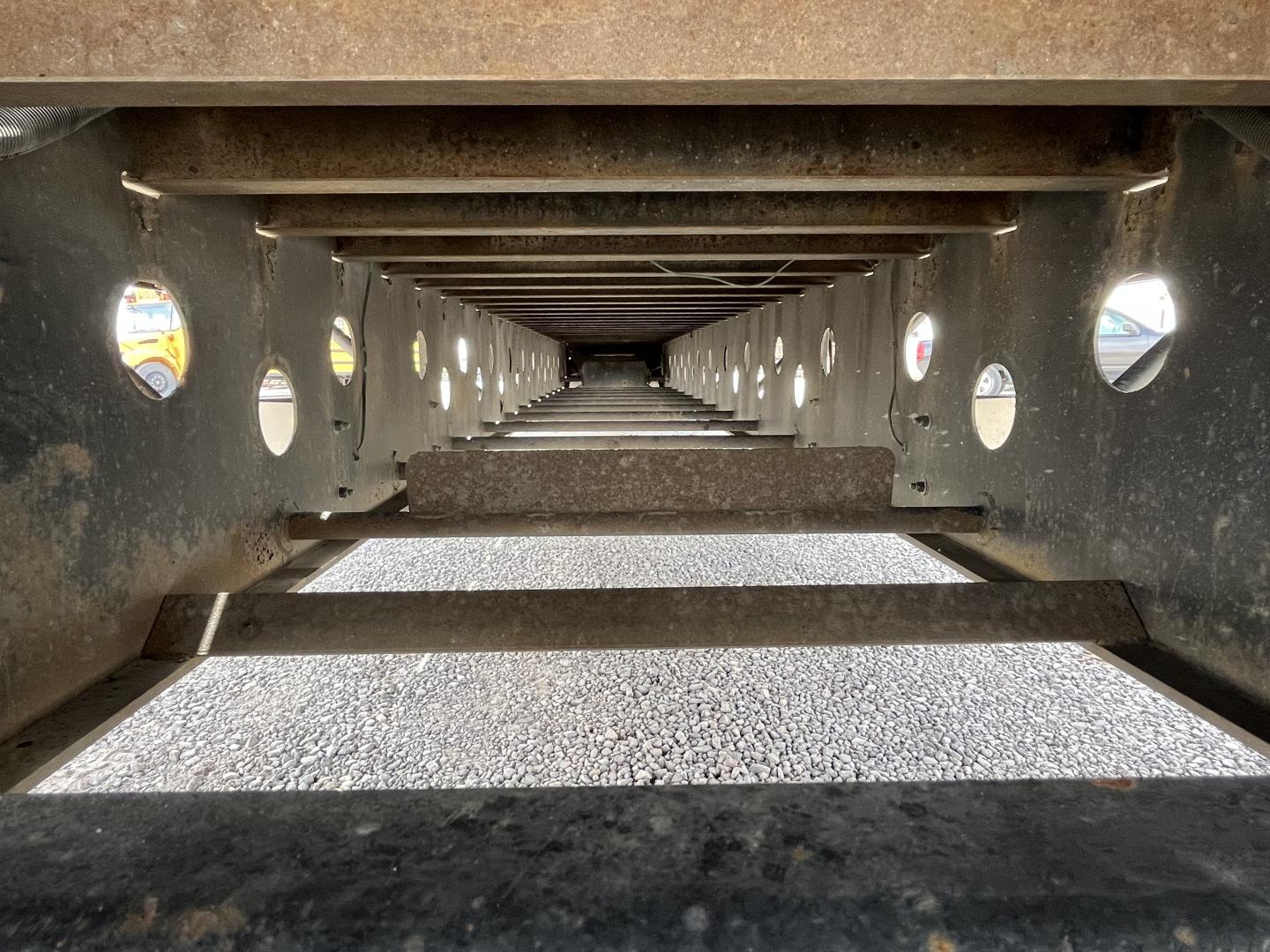 ./imagenes/INVOICE/2019/18090/STEP DECK TRANSCRAFT DTL-3000 (27).JPG